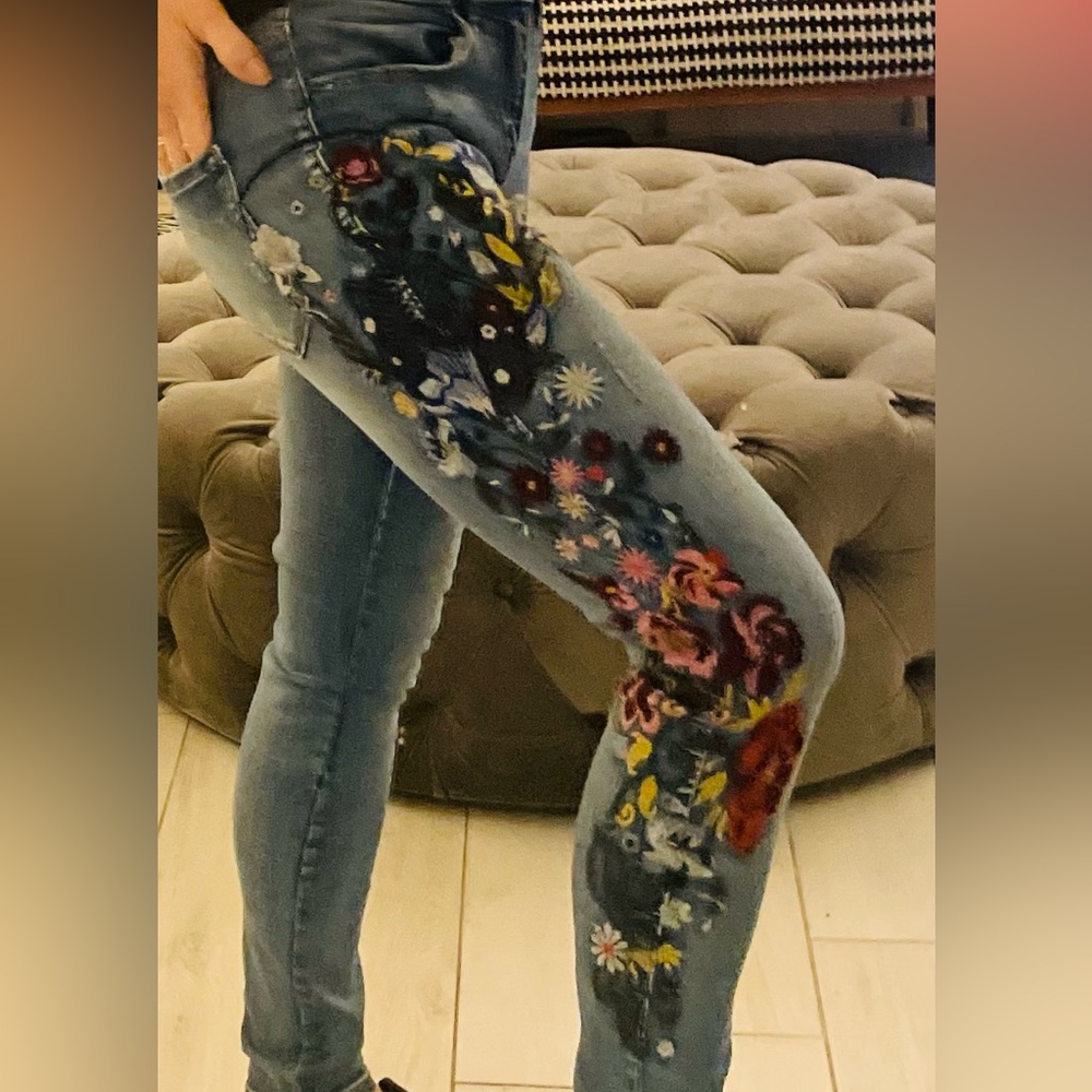 William Rast Embroidered Perfect Skinny Jeans - Picture 4 of 11